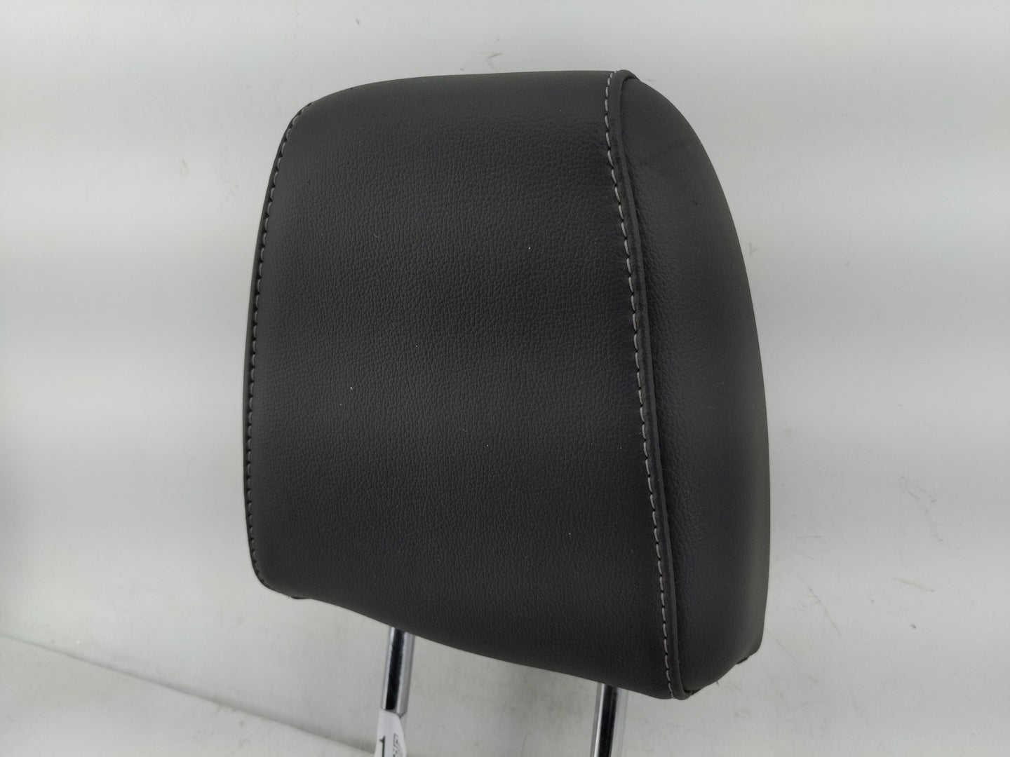 2019 Ford Escape Headrest Head Rest Front Driver Passenger Seat Fits OEM Used Auto Parts - Oemusedautoparts1.com