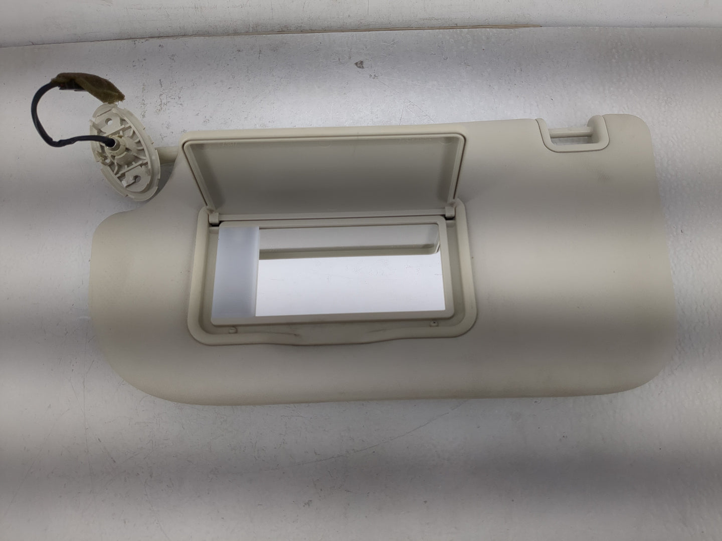 2013-2019 Ford Escape Sun Visor Shade Replacement Driver Left Mirror Fits Fits 2013 2014 2015 2016 2017 2018 2019 OEM Used A