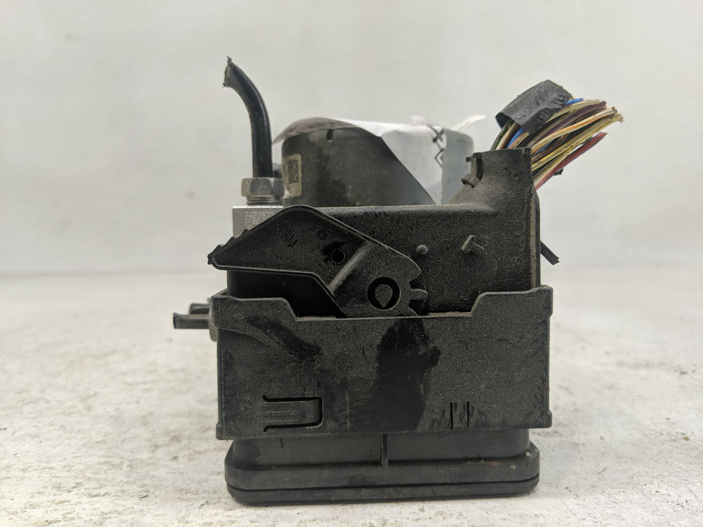 2017-2019 Ford Escape ABS Pump Control Module Replacement P/N:GV61-2C219-DL Fits Fits 2017 2018 2019 OEM Used Auto Parts - O