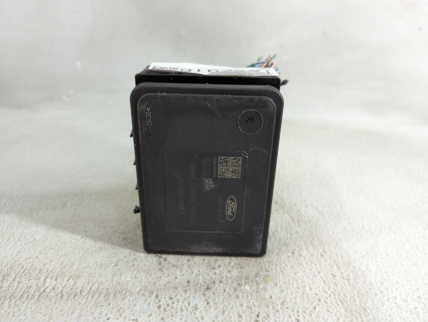 2017-2019 Ford Escape ABS Pump Control Module Replacement P/N:GV61-2C405-CH Fits Fits 2017 2018 2019 OEM Used Auto Parts - O