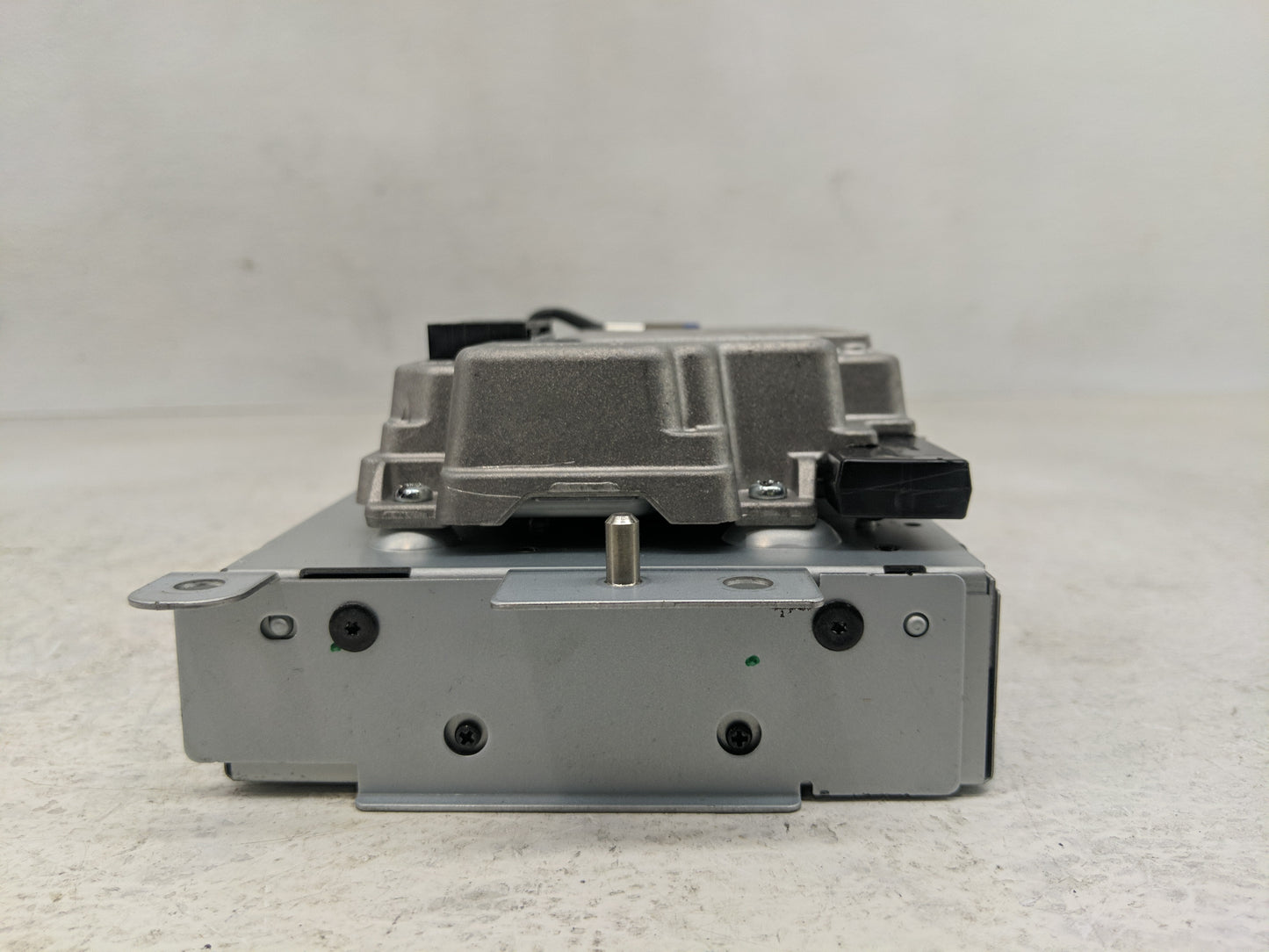 2019 Ford Escape Radio AM FM Cd Player Receiver Replacement P/N:JJ5T-14G370-FBA Fits OEM Used Auto Parts - Oemusedautoparts1