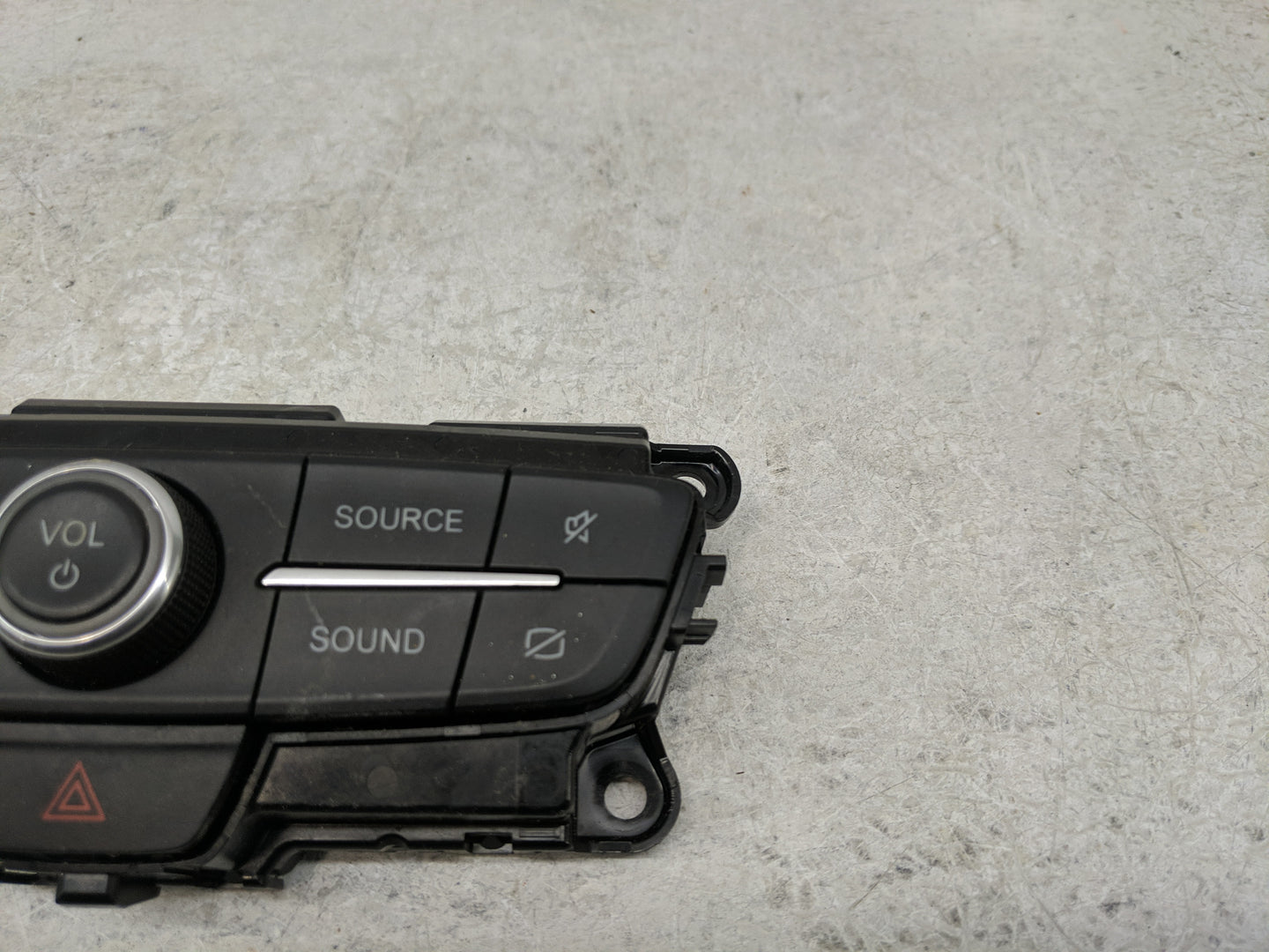 2017-2019 Ford Escape Radio Control Panel - Oemusedautoparts1.com