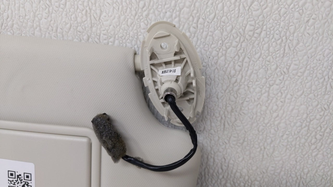 2013-2019 Ford Escape Sun Visor Shade Replacement Passenger Right Mirror Fits Fits 2013 2014 2015 2016 2017 2018 2019 OEM Us