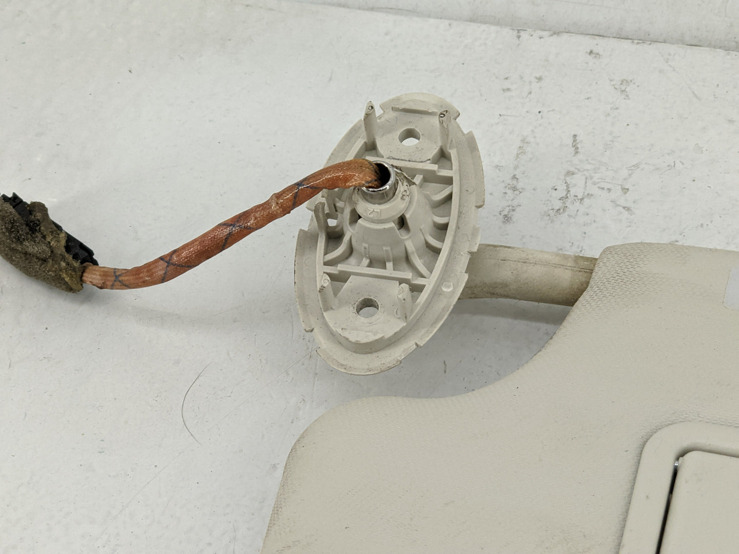 2013-2019 Ford Escape Sun Visor Shade Replacement Driver Left Mirror Fits Fits 2013 2014 2015 2016 2017 2018 2019 OEM Used A