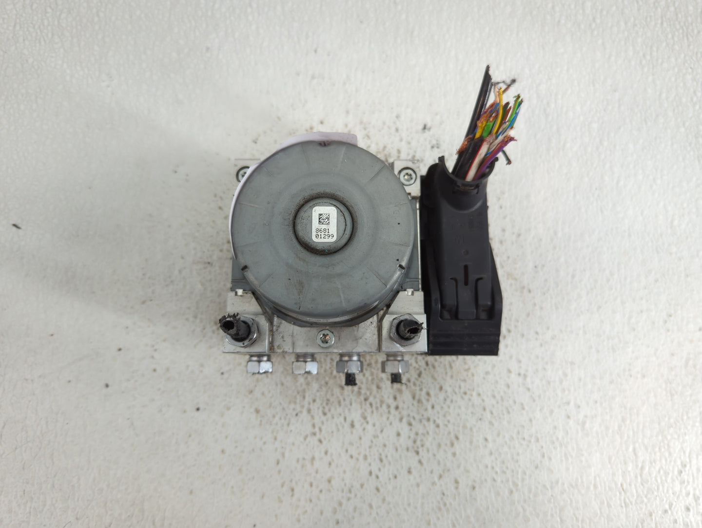 2017-2019 Ford Escape ABS Pump Control Module Replacement P/N:GV61-2C405-CL Fits Fits 2017 2018 2019 OEM Used Auto Parts - O