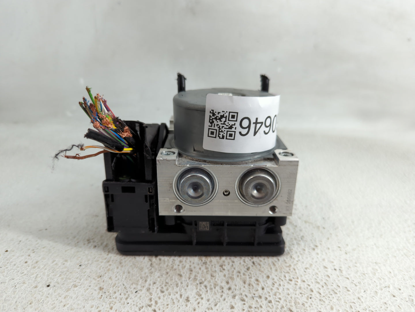 2017-2019 Ford Escape ABS Pump Control Module Replacement P/N:GV61-2C405-CL Fits Fits 2017 2018 2019 OEM Used Auto Parts - O