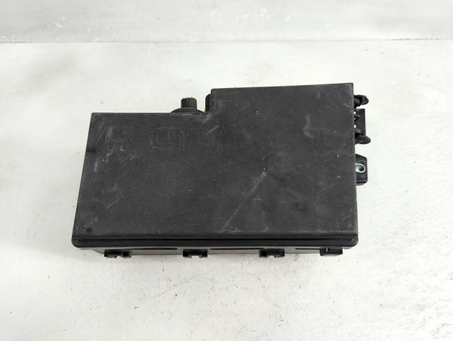 2019 Ford Escape Fusebox Fuse Box Panel Relay Module P/N:GJ7T-14A076-CA 19648 000 002, 21090 000 001 Fits OEM Used Auto Part