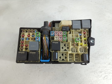 2019 Ford Escape Fusebox Fuse Box Panel Relay Module P/N:GJ7T-14A076-CA 19648 000 002, 21090 000 001 Fits OEM Used Auto Parts