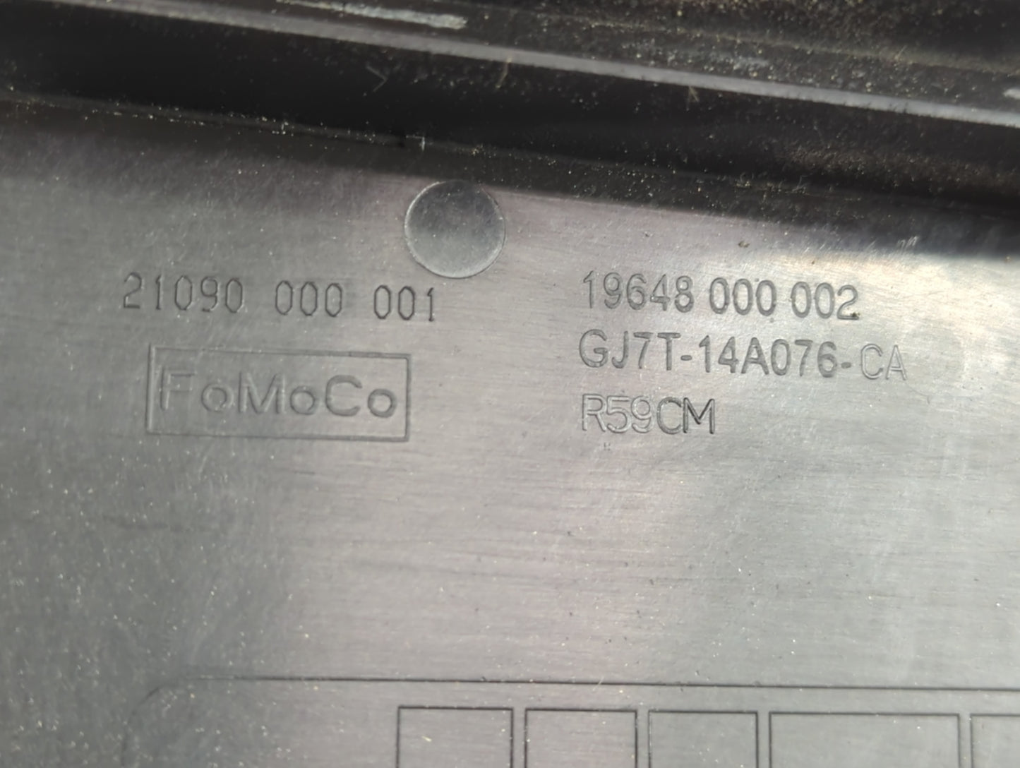 2019 Ford Escape Fusebox Fuse Box Panel Relay Module P/N:GJ7T-14A076-CA 19648 000 002, 21090 000 001 Fits OEM Used Auto Part