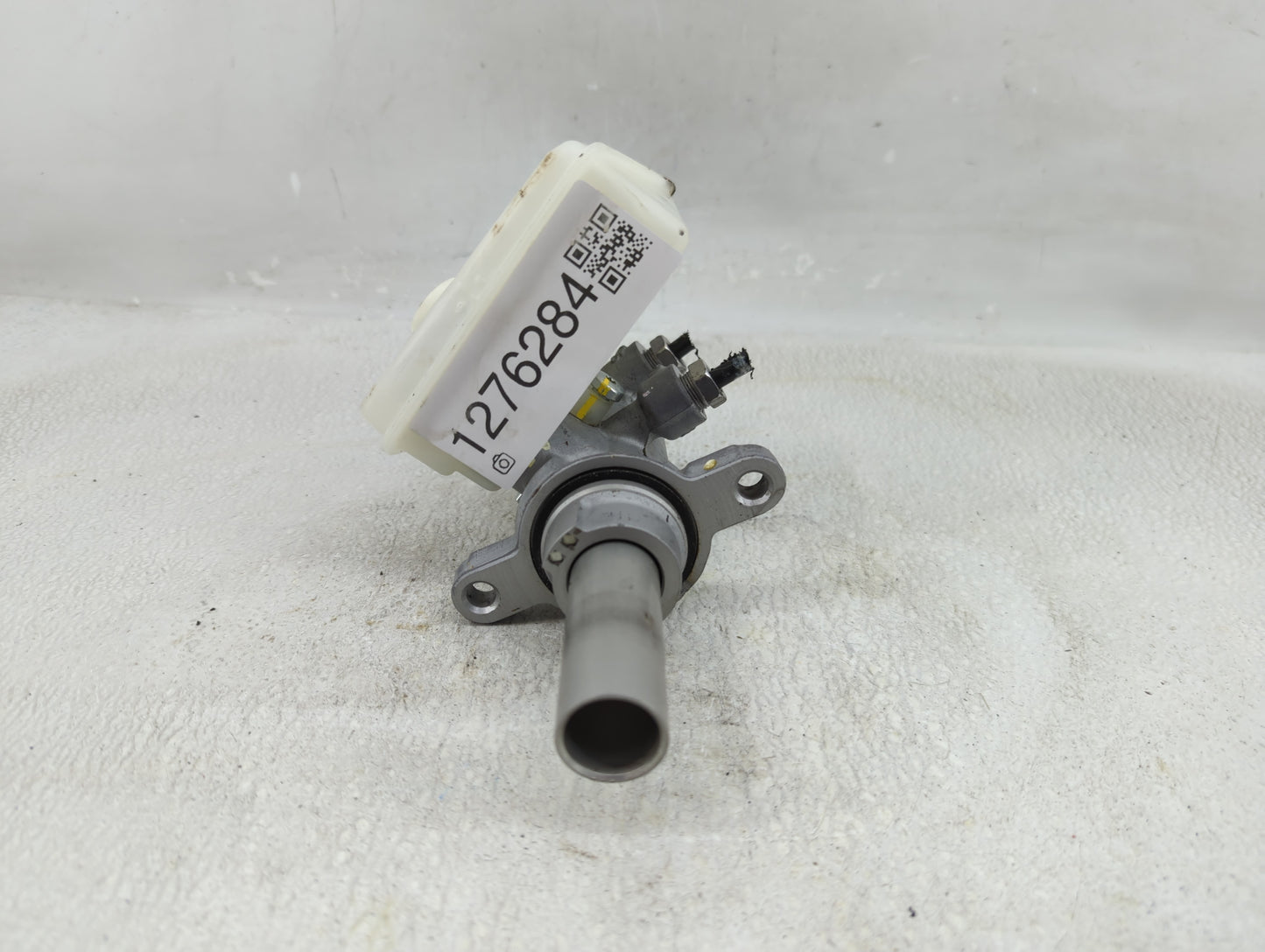 2013-2019 Ford Escape Brake Master Cylinder - Oemusedautoparts1.com