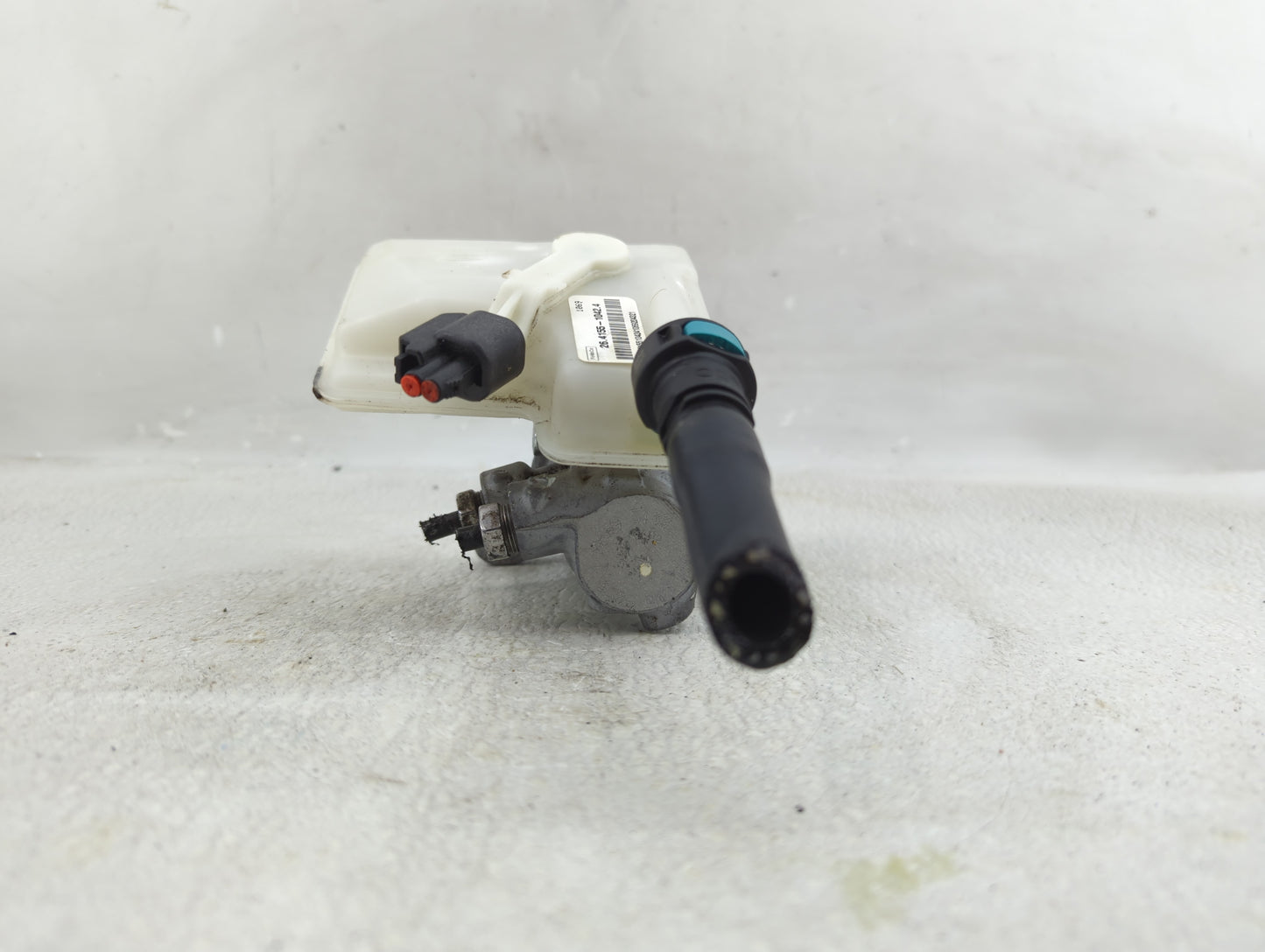 2013-2019 Ford Escape Brake Master Cylinder - Oemusedautoparts1.com
