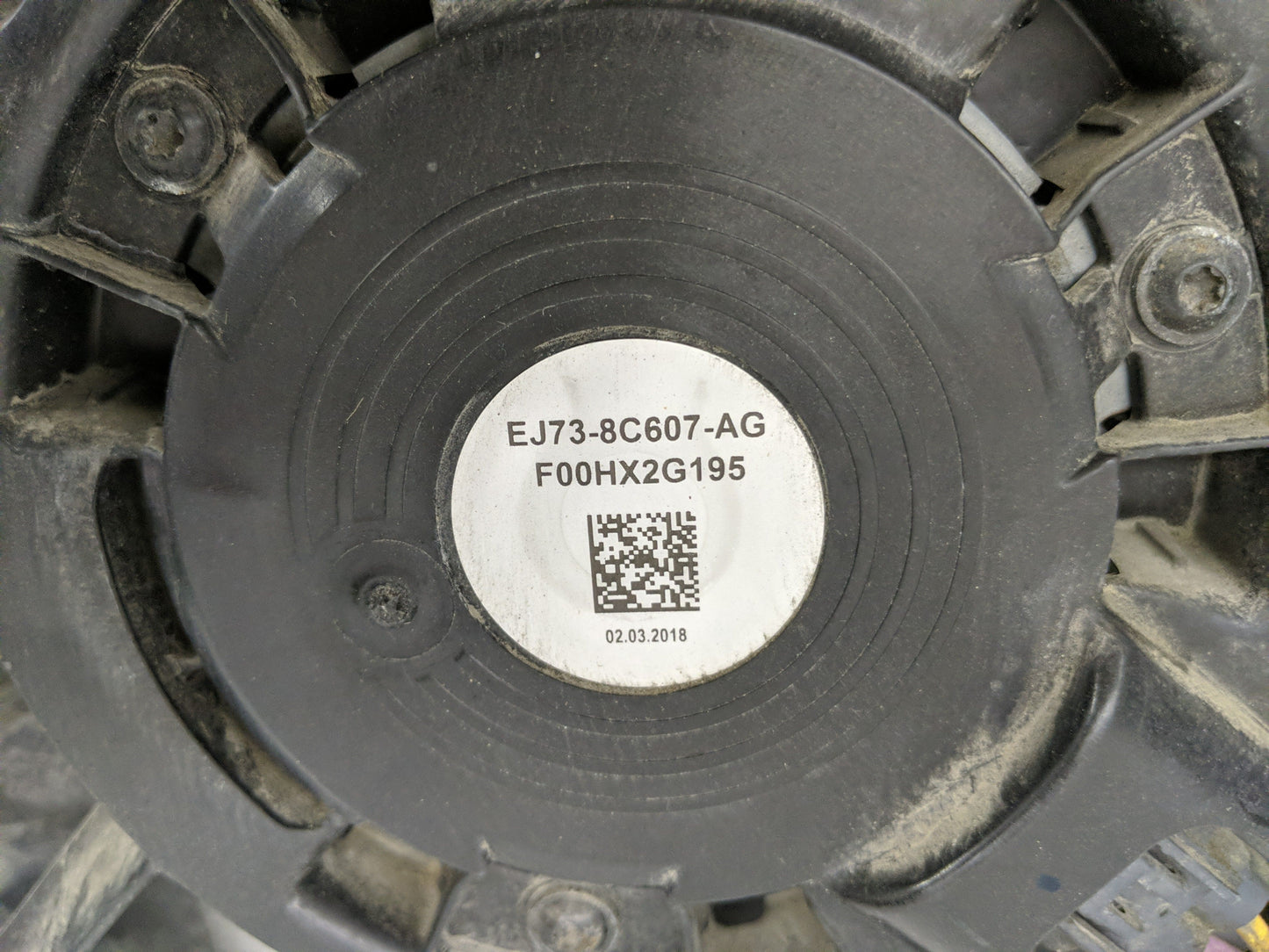 2017-2019 Ford Escape Electric Radiator Cooling Fan Motor Assembly P/N:EJ73-8C607-AG Fits Fits 2015 2016 2017 2018 2019 OEM 