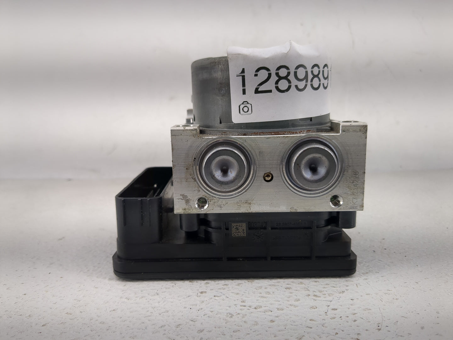 2017-2019 Ford Escape ABS Pump Control Module Replacement P/N:GV61-2C405-CL GV61-2C405-CH Fits Fits 2017 2018 2019 OEM Used 