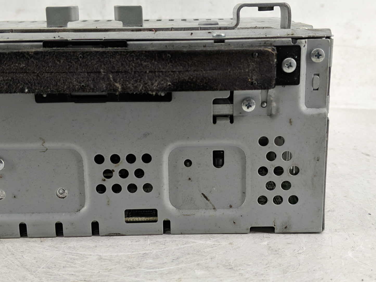 2015-2019 Ford Escape Radio AM FM Cd Player Receiver Replacement P/N:GJ5T-19C107-BE GJ5T-19C107-KA Fits OEM Used Auto Parts 