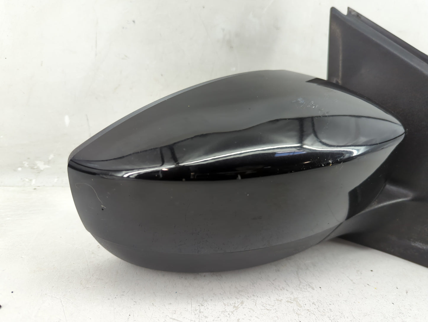 2017-2019 Ford Escape Passenger Side View Mirror - Right Door Mirror OEM Used - Oemusedautoparts1.com