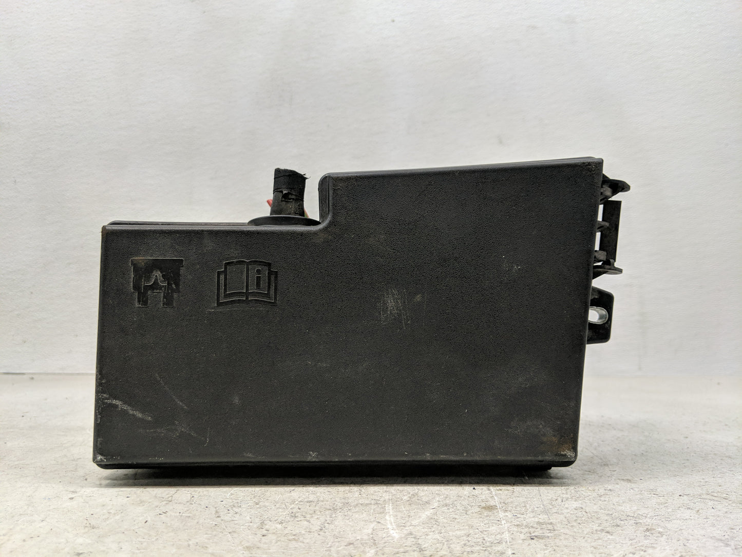 2019 Ford Escape Fusebox Fuse Box Panel Relay Module P/N:GJ7T-14A076-CA AV6T-14A067-AD Fits OEM Used Auto Parts - Oemusedaut