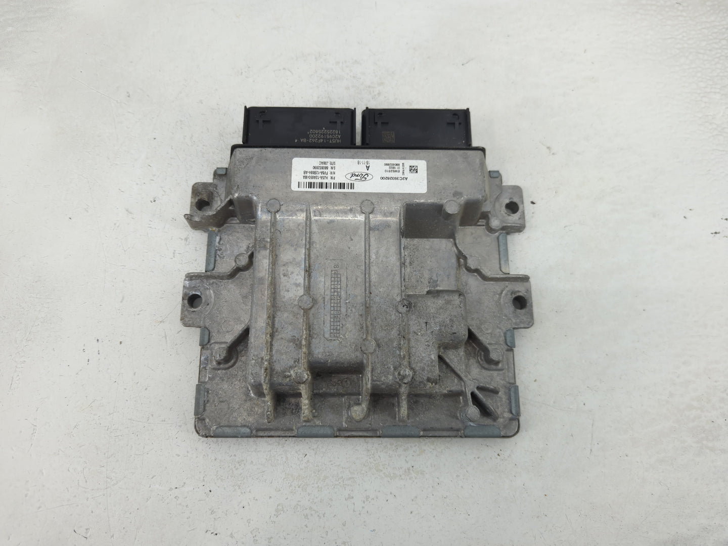2017-2019 Ford Escape PCM Engine Control Computer ECU ECM PCU OEM P/N:HU5T-14F262-BA HJ5A-12A650-MA Fits Fits 2017 2018 2019
