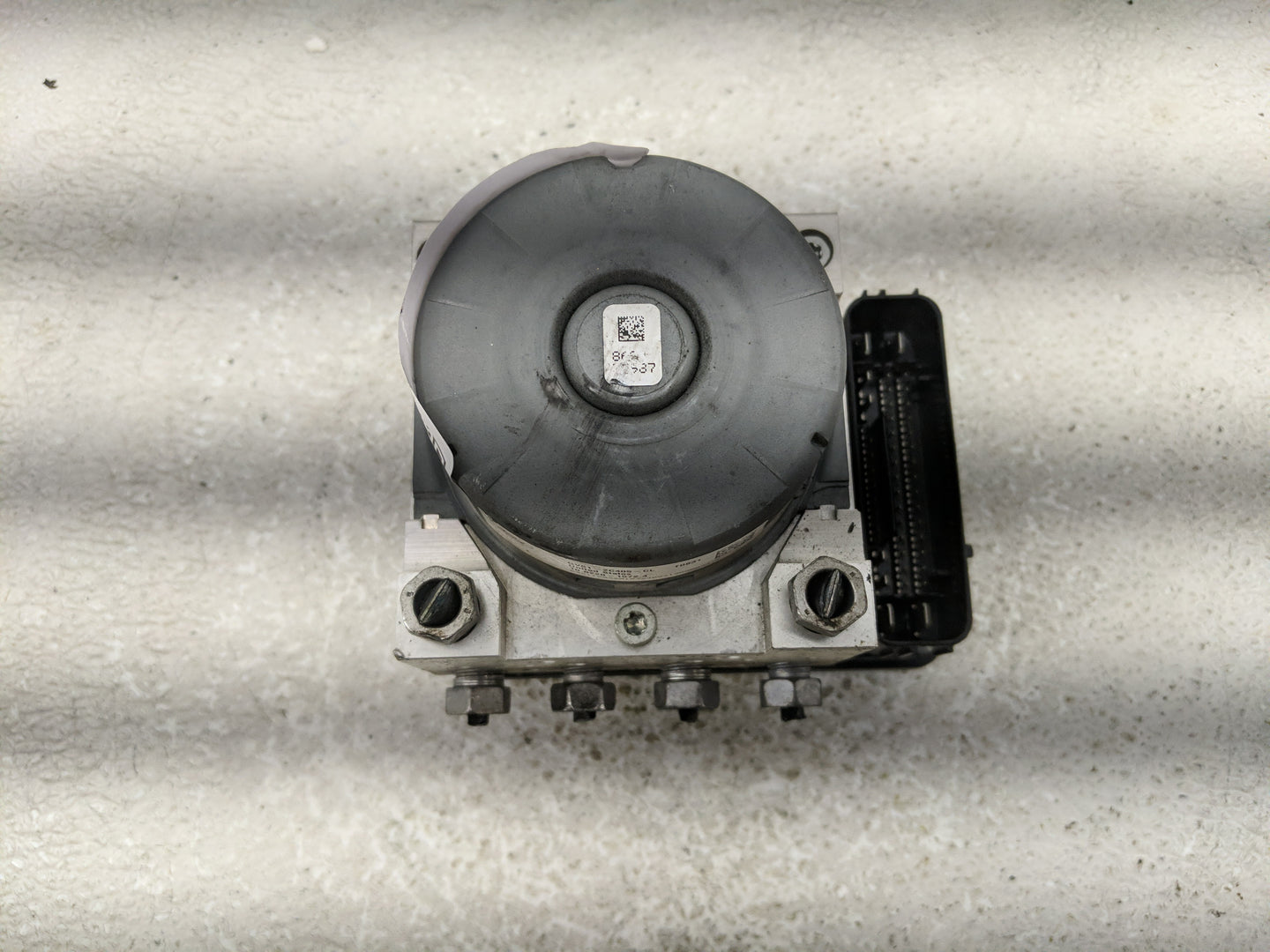 2017-2019 Ford Escape ABS Pump Control Module Replacement P/N:GV61-2C405-CL Fits Fits 2017 2018 2019 OEM Used Auto Parts - O