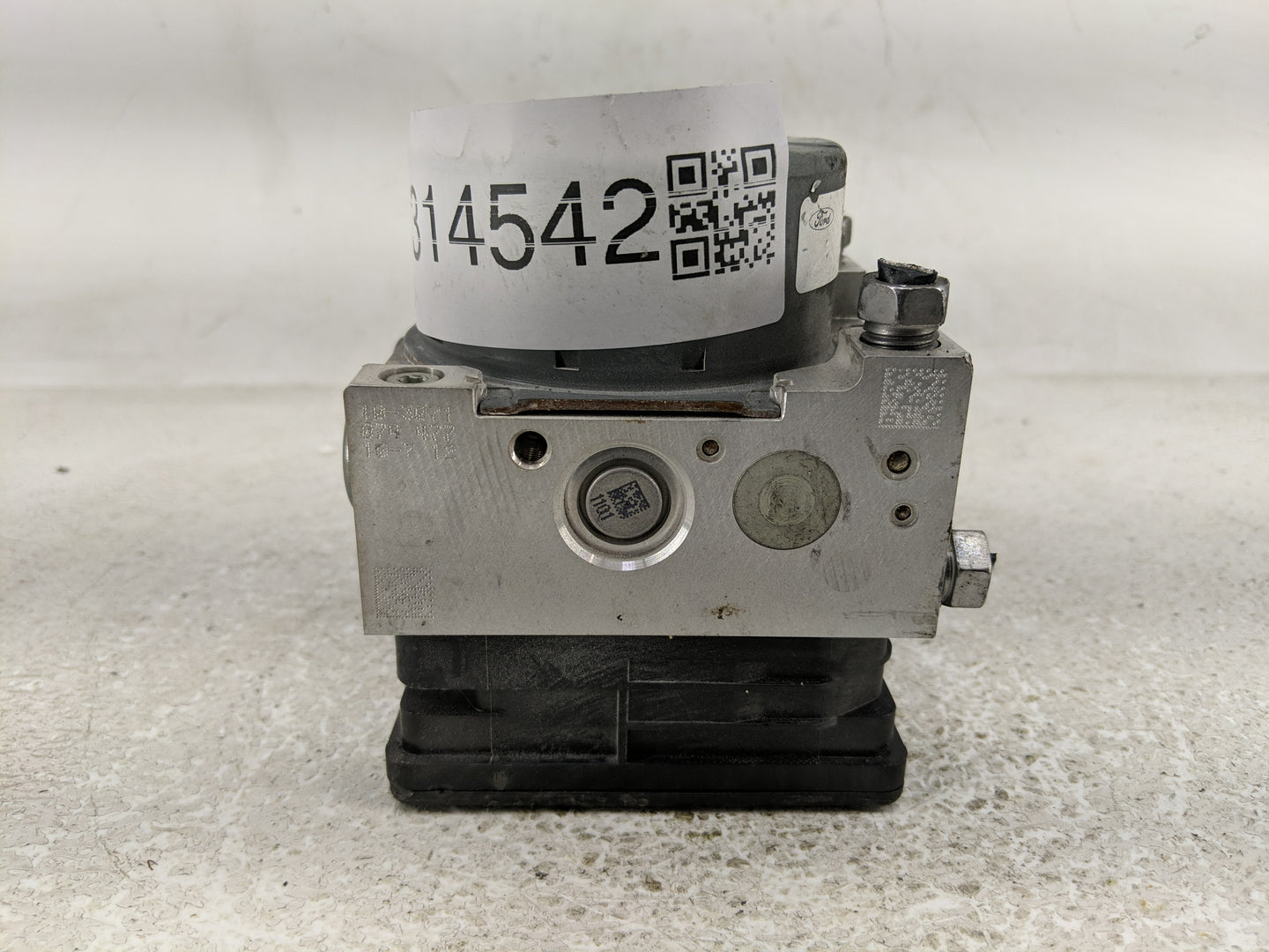 2017-2019 Ford Escape ABS Pump Control Module Replacement P/N:GV61-2C405-CL Fits Fits 2017 2018 2019 OEM Used Auto Parts - O