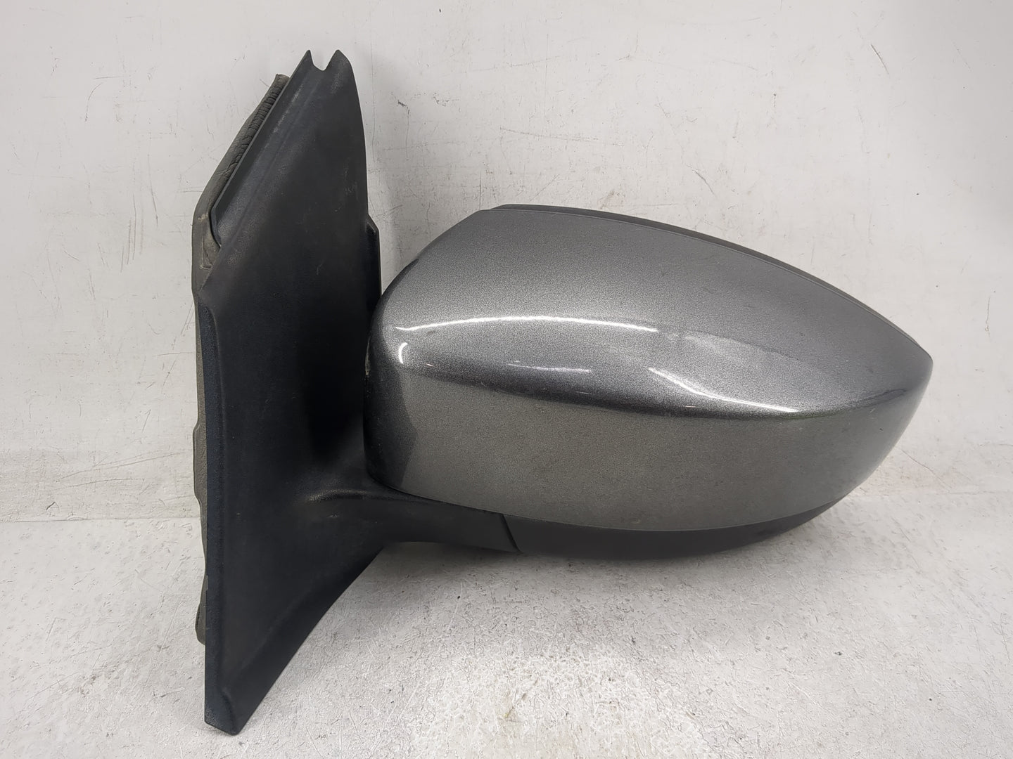 2018-2019 Ford Escape Driver Side View Mirror - Left Door Mirror OEM Used - Oemusedautoparts1.com