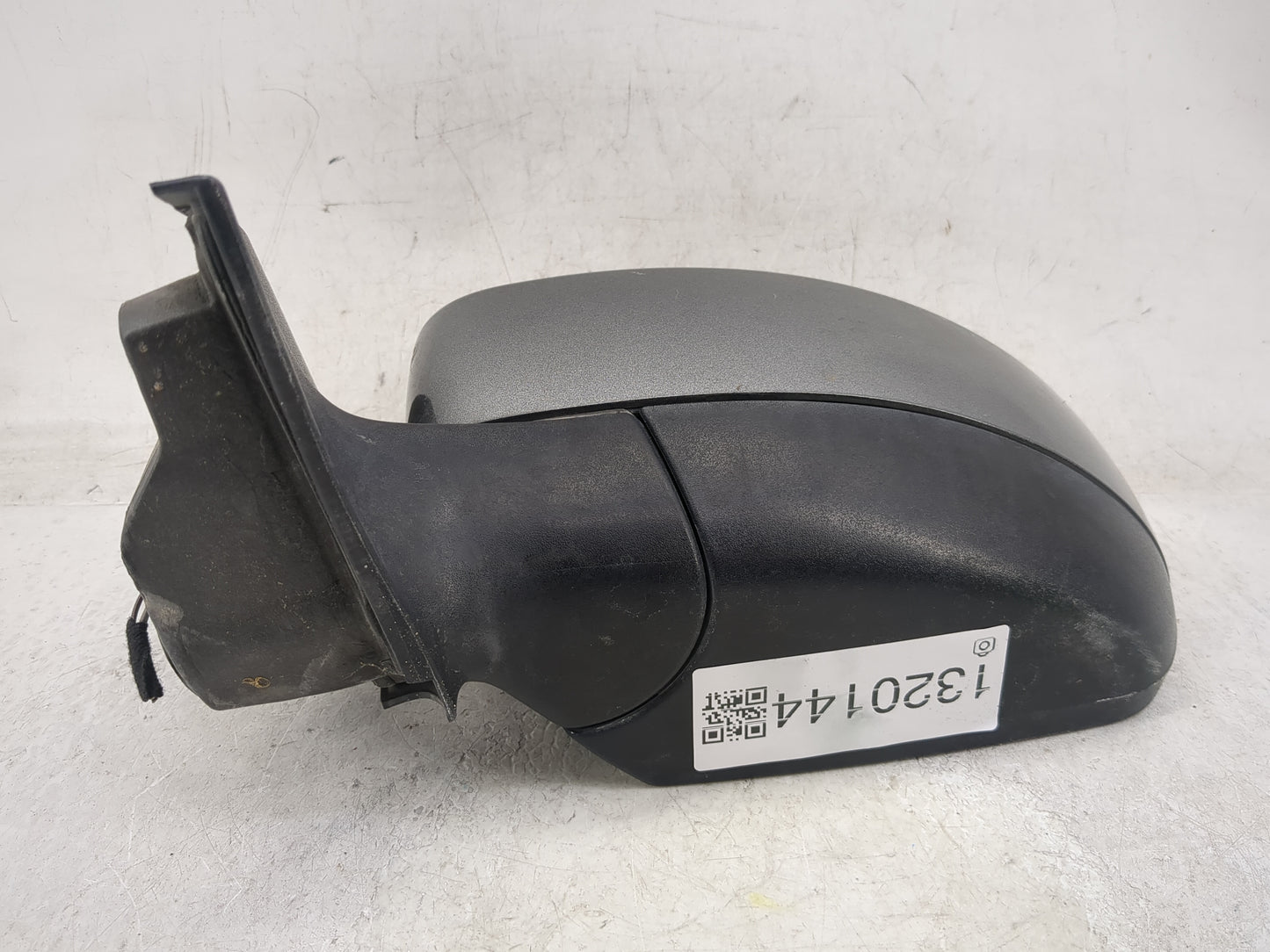 2018-2019 Ford Escape Driver Side View Mirror - Left Door Mirror OEM Used - Oemusedautoparts1.com