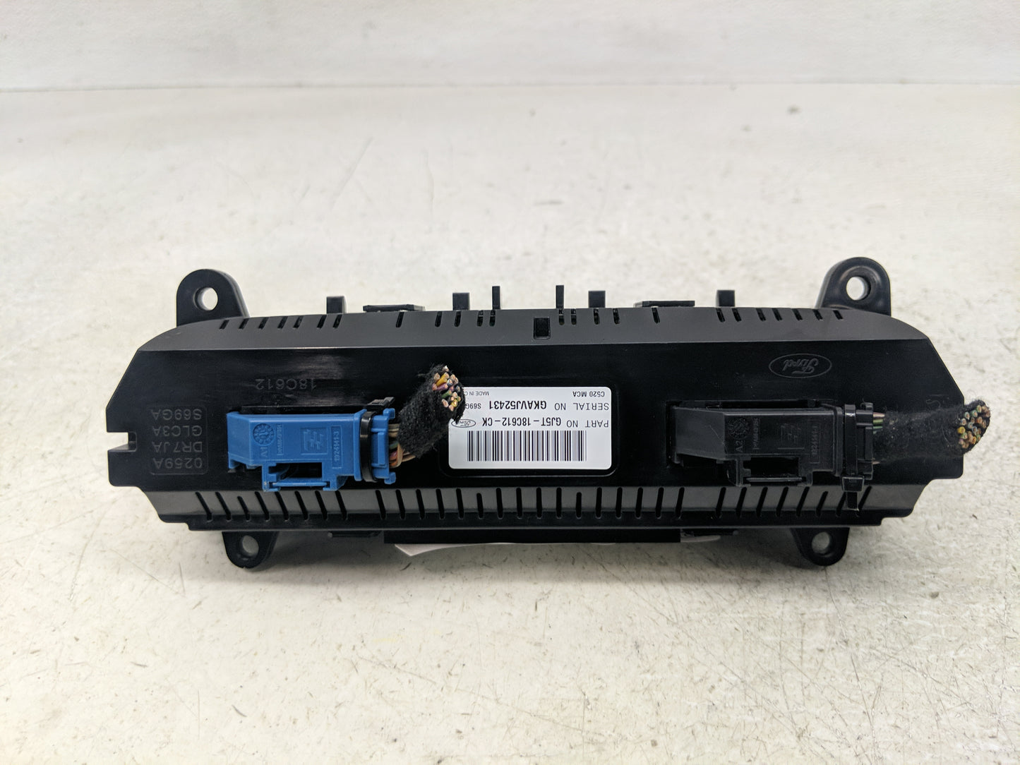 2018-2019 Ford Escape Climate Control Module Temperature AC/Heater Replacement P/N:GJ5T-18C612-CK Fits Fits 2018 2019 OEM Us