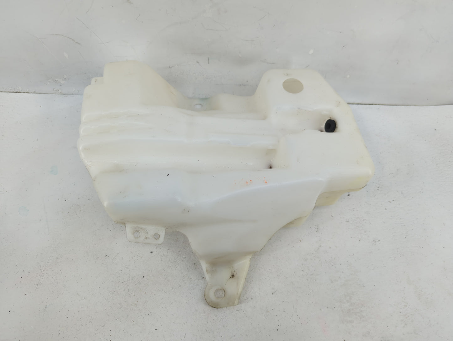 2015-2019 Ford Escape Windshield Washer Fluid Reservoir Bottle Oem - Oemusedautoparts1.com
