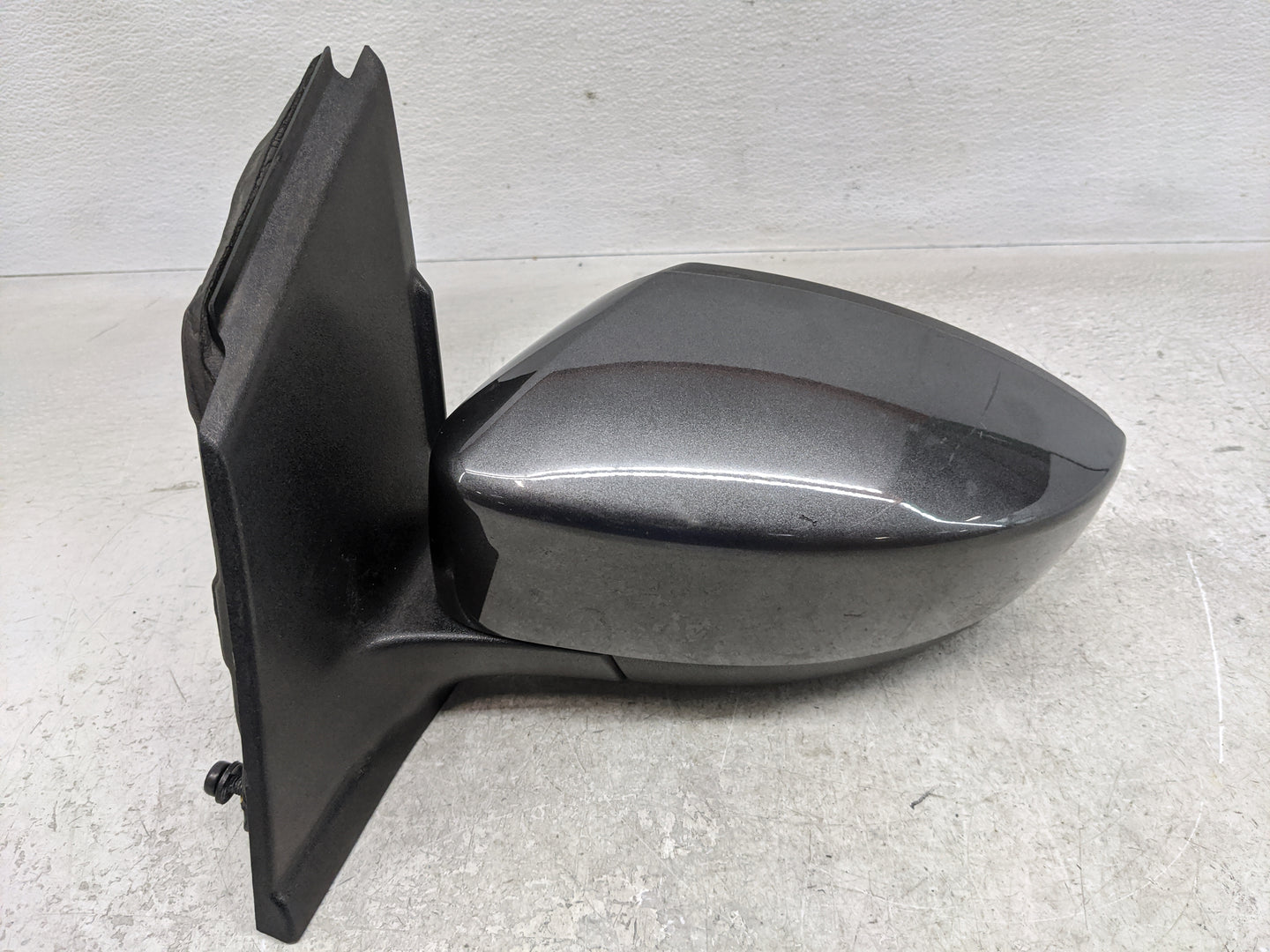 2017-2019 Ford Escape Driver Side View Mirror - Left Door Mirror OEM Used - Oemusedautoparts1.com