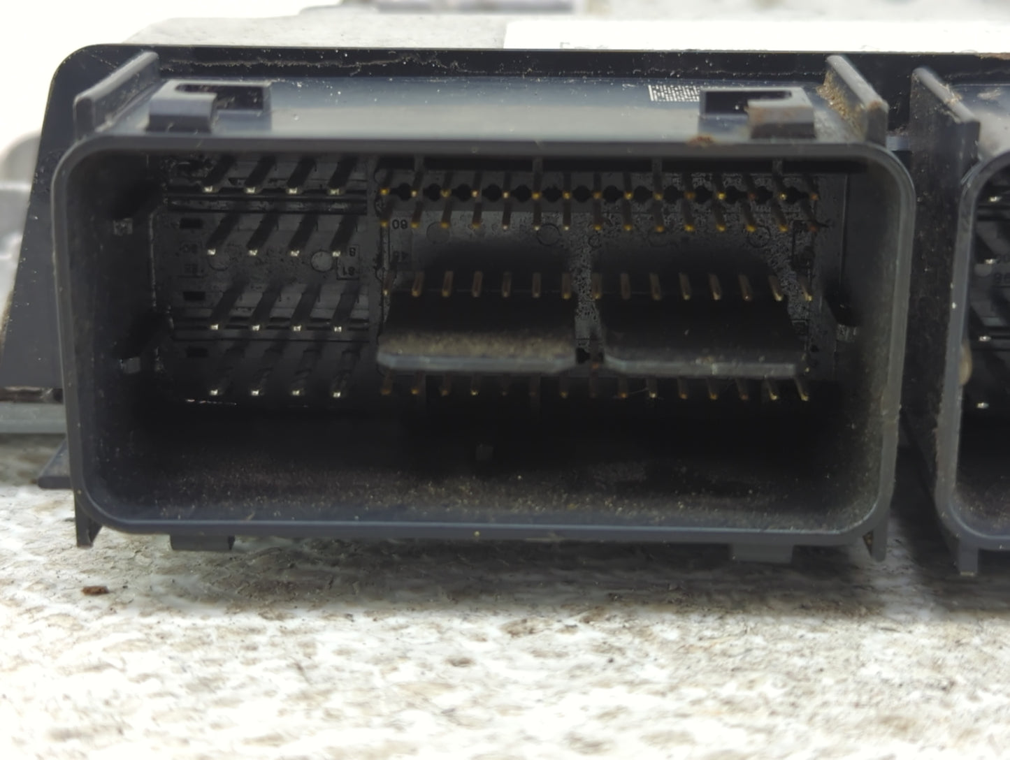 2017-2019 Ford Escape PCM Engine Control Computer ECU ECM PCU OEM P/N:HJ5A-12A650-MA HU5T-14F262-BA Fits Fits 2017 2018 2019