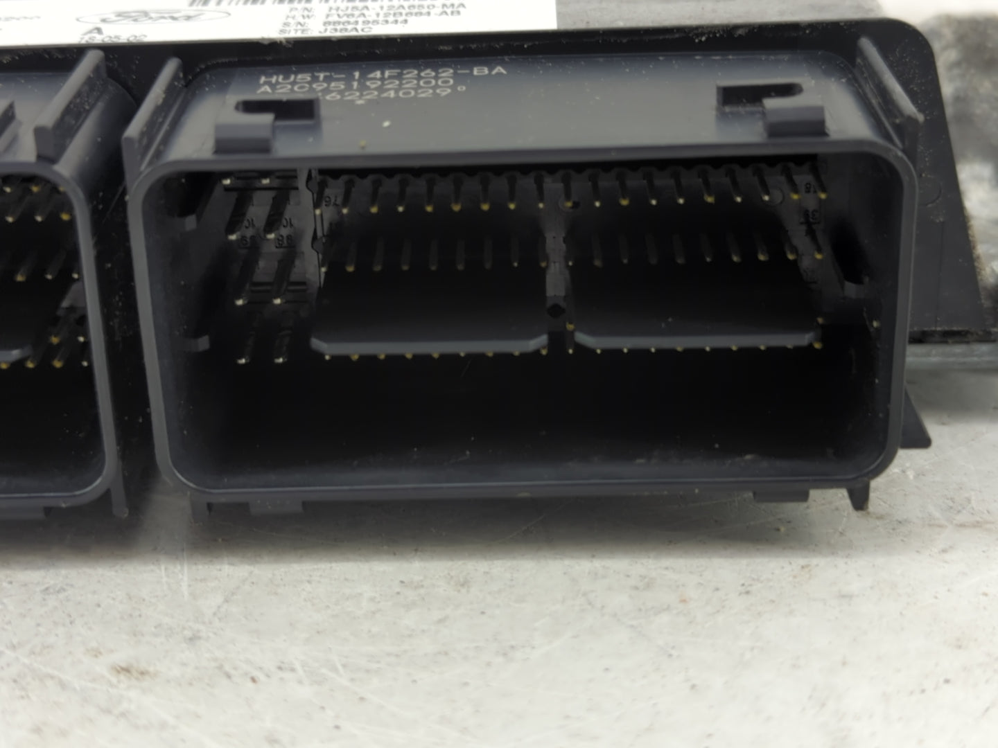 2017-2019 Ford Escape PCM Engine Control Computer ECU ECM PCU OEM P/N:HJ5A-12A650-MA Fits Fits 2017 2018 2019 OEM Used Auto 