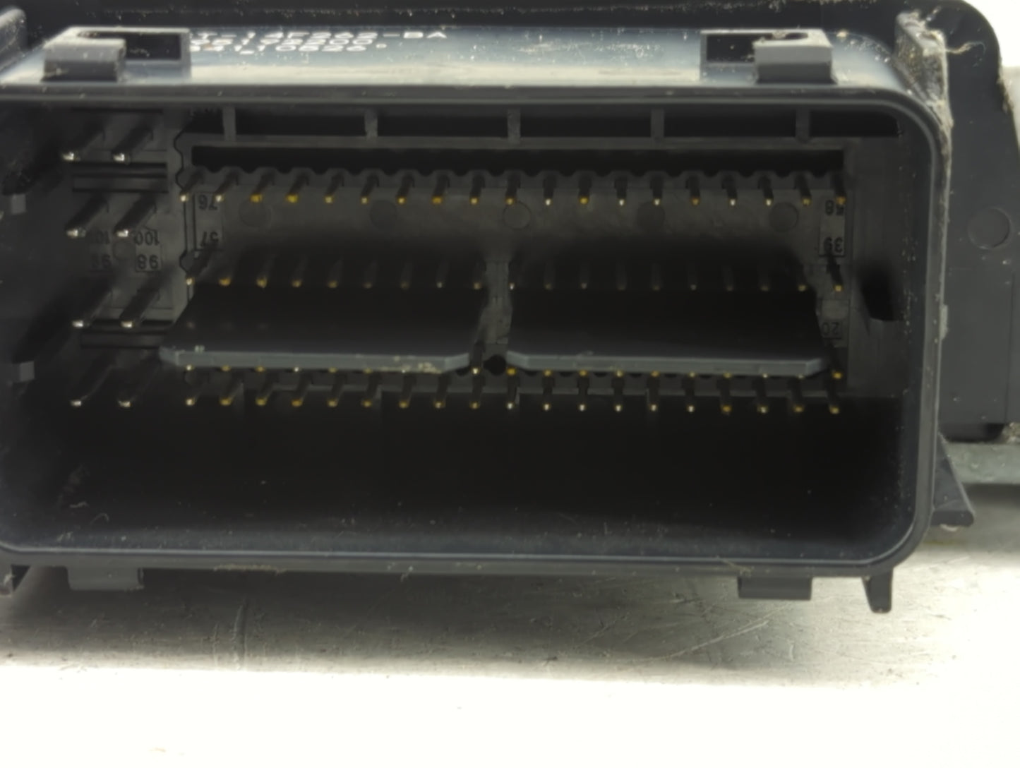 2017-2019 Ford Escape PCM Engine Control Computer ECU ECM PCU OEM P/N:FV6A-12B684-AB A2C39328200 Fits Fits 2017 2018 2019 OE