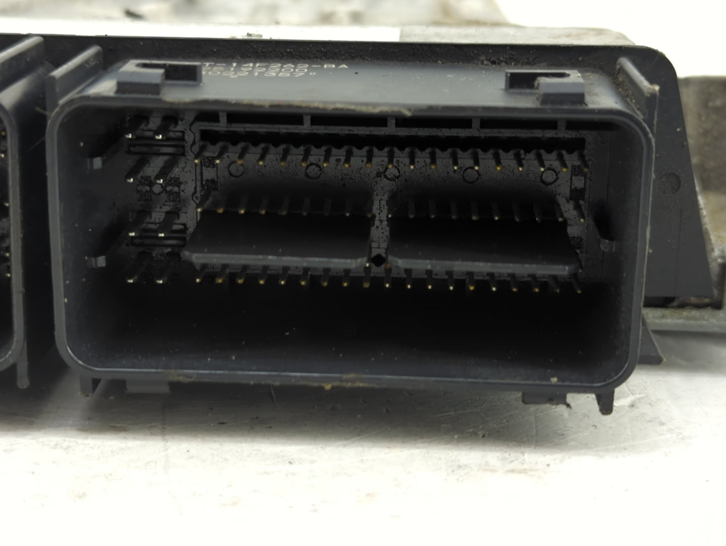 2017-2019 Ford Escape PCM Engine Control Computer ECU ECM PCU OEM P/N:HJ5A-12A650-MA Fits Fits 2017 2018 2019 OEM Used Auto 