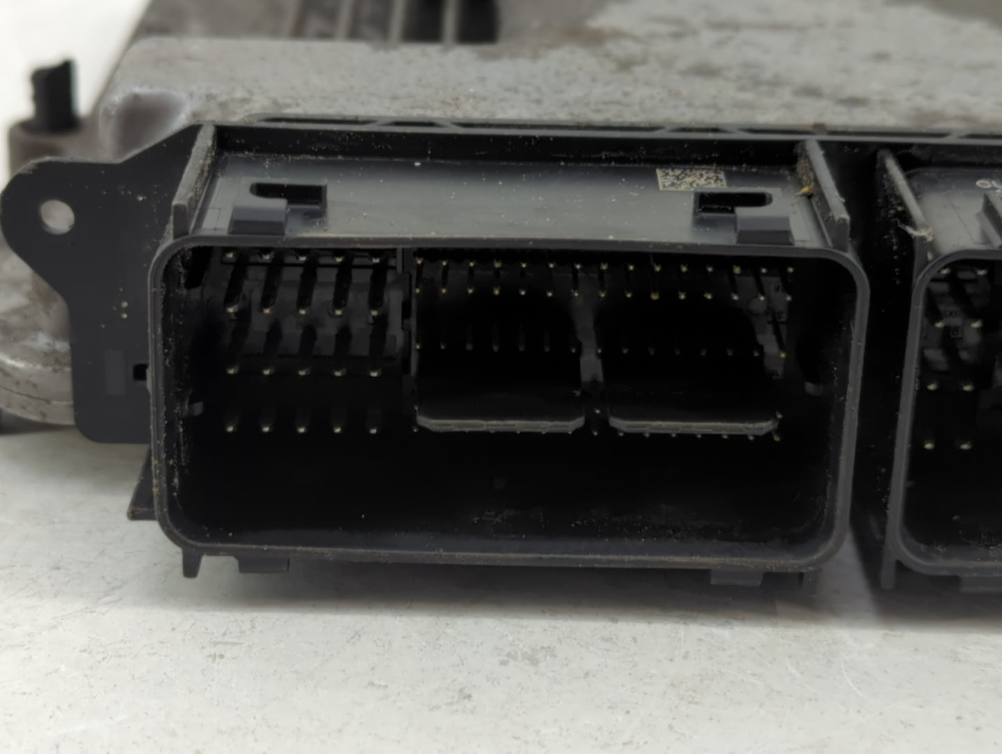 2017-2019 Ford Escape PCM Engine Control Computer ECU ECM PCU OEM P/N:HJ5A-12A650-HA Fits Fits 2017 2018 2019 OEM Used Auto 