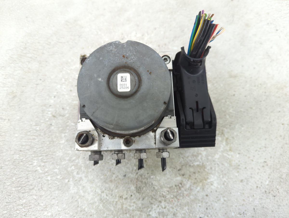 2017-2019 Ford Escape Anti-Lock Brake ABS Pump Module Actuator OEM P/N:GV61-2C405-CL Fits Fits 2017 2018 2019 OEM Used Auto 