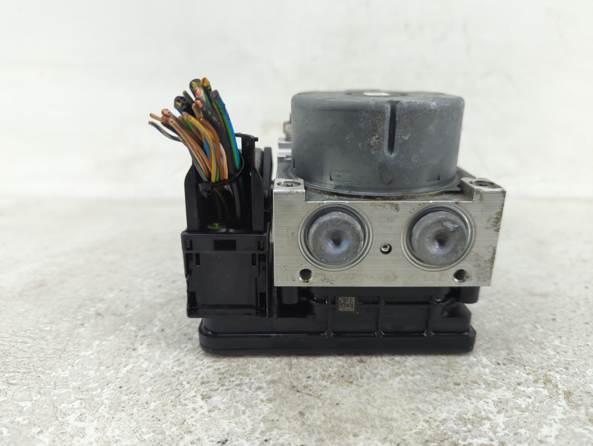 2017-2019 Ford Escape Anti-Lock Brake ABS Pump Module Actuator OEM P/N:GV61-2C405-CL Fits Fits 2017 2018 2019 OEM Used Auto 