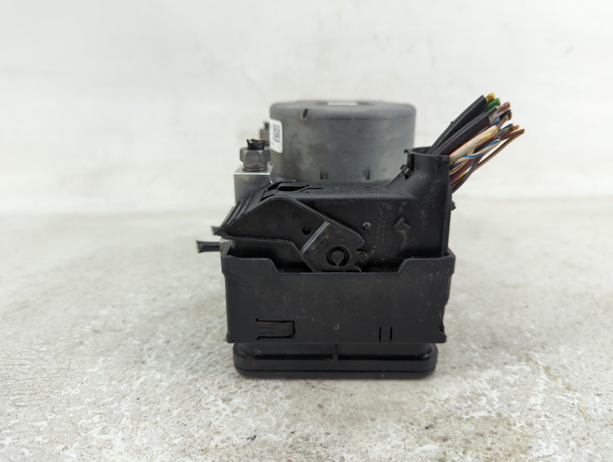 2017-2019 Ford Escape Anti-Lock Brake ABS Pump Module Actuator OEM P/N:GV61-2C405-CL Fits Fits 2017 2018 2019 OEM Used Auto 