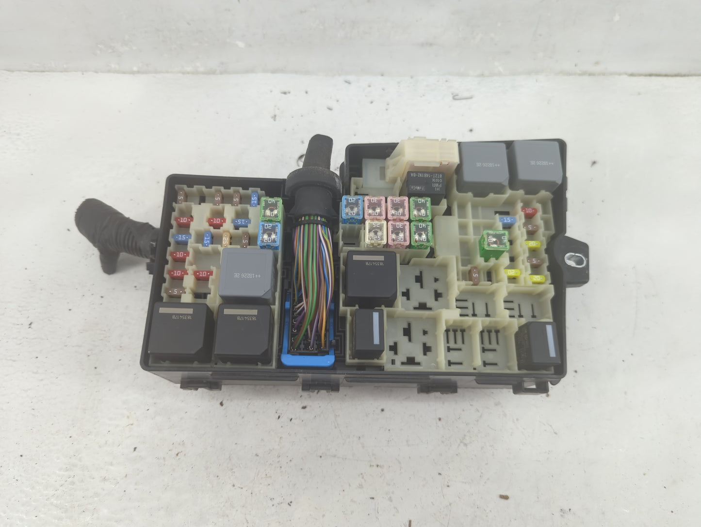 2019 Ford Escape Fusebox Fuse Box Panel Relay Module P/N:AV6T-14A067-AD Fits OEM Used Auto Parts - Oemusedautoparts1.com