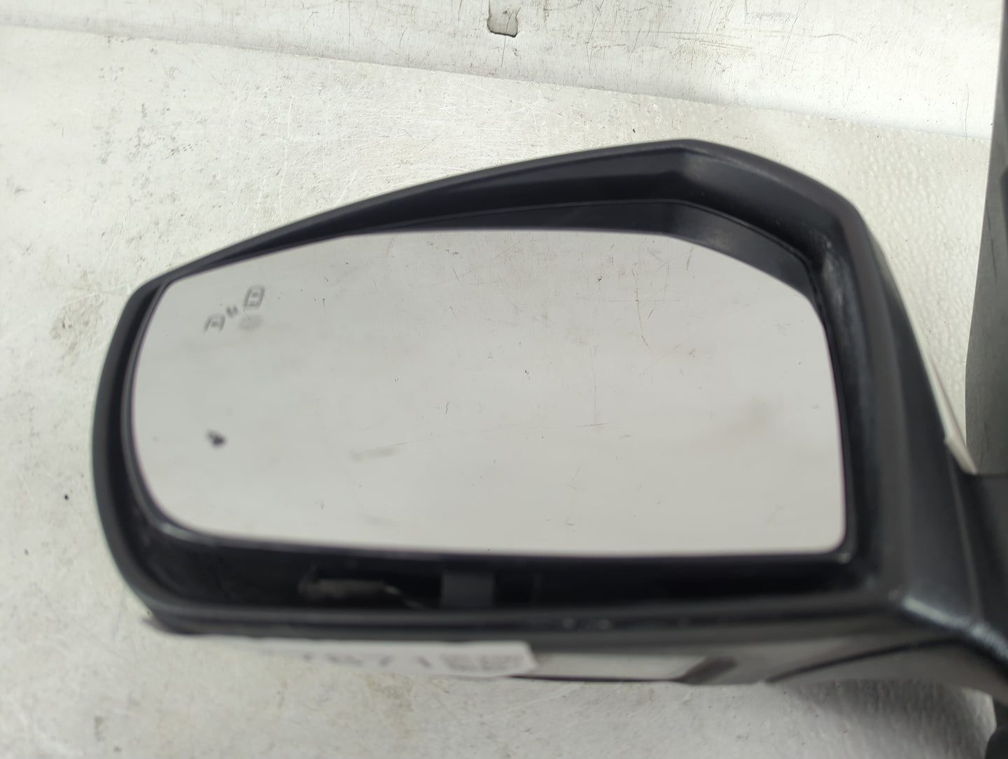 2017-2019 Ford Escape Driver Side View Mirror - Left Door Mirror OEM Used - Oemusedautoparts1.com