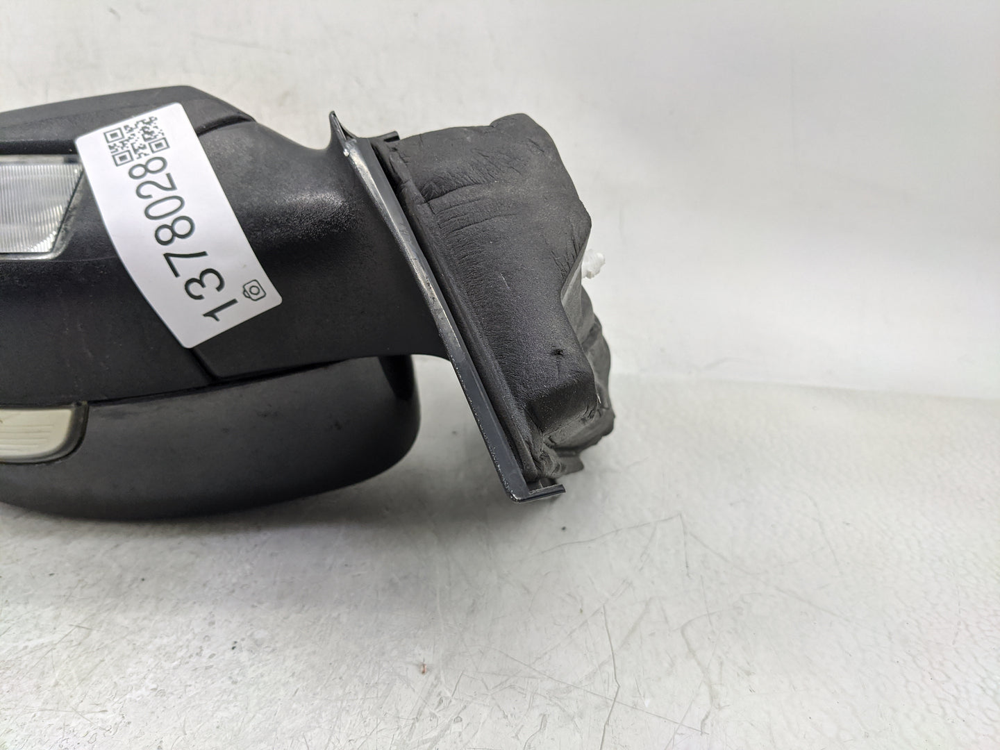 2017-2019 Ford Escape Passenger Side View Mirror - Right Door Mirror OEM Used - Oemusedautoparts1.com