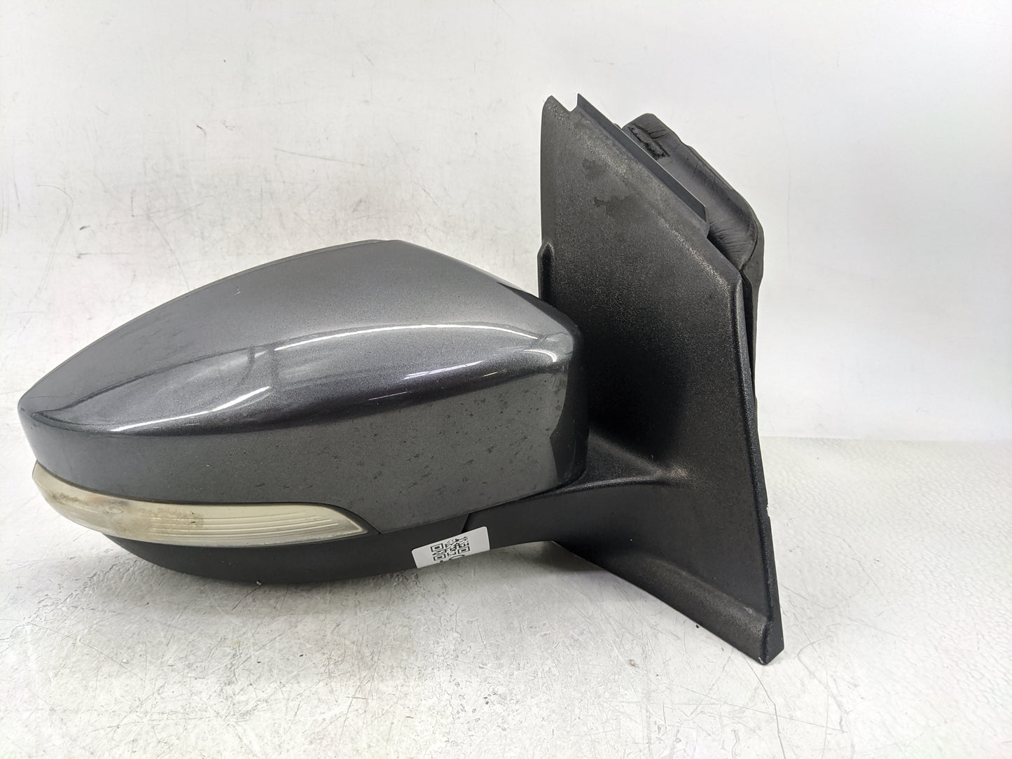 2017-2019 Ford Escape Passenger Side View Mirror - Right Door Mirror OEM Used - Oemusedautoparts1.com