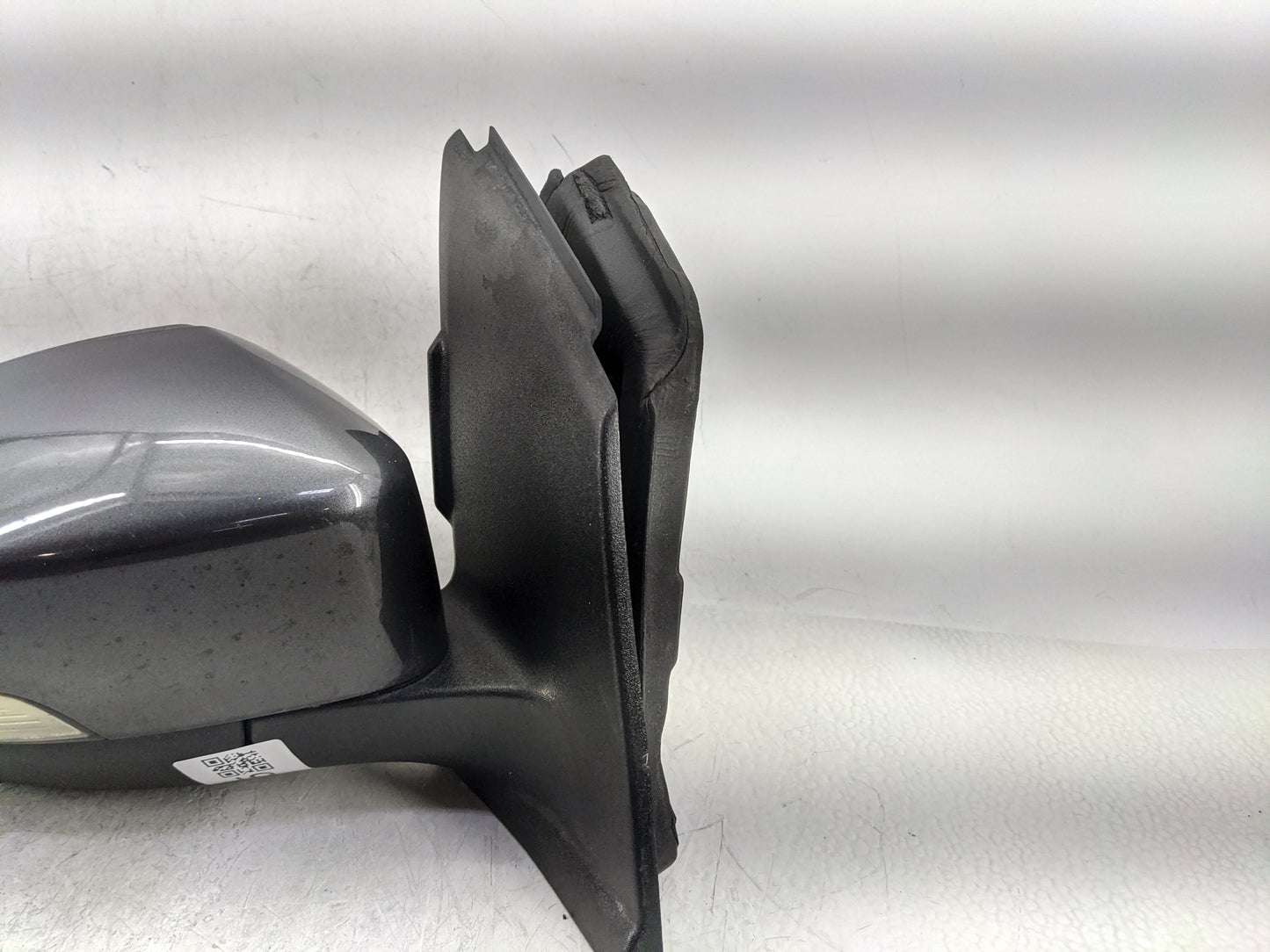2017-2019 Ford Escape Passenger Side View Mirror - Right Door Mirror OEM Used - Oemusedautoparts1.com