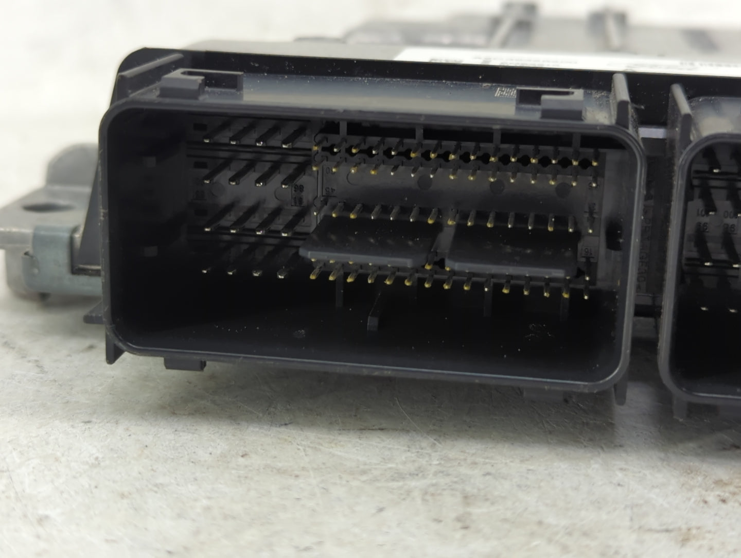 2017-2019 Ford Escape PCM Engine Control Computer ECU ECM PCU OEM P/N:HU5T-14F262-BA FV6A-12B684-AB Fits Fits 2017 2018 2019