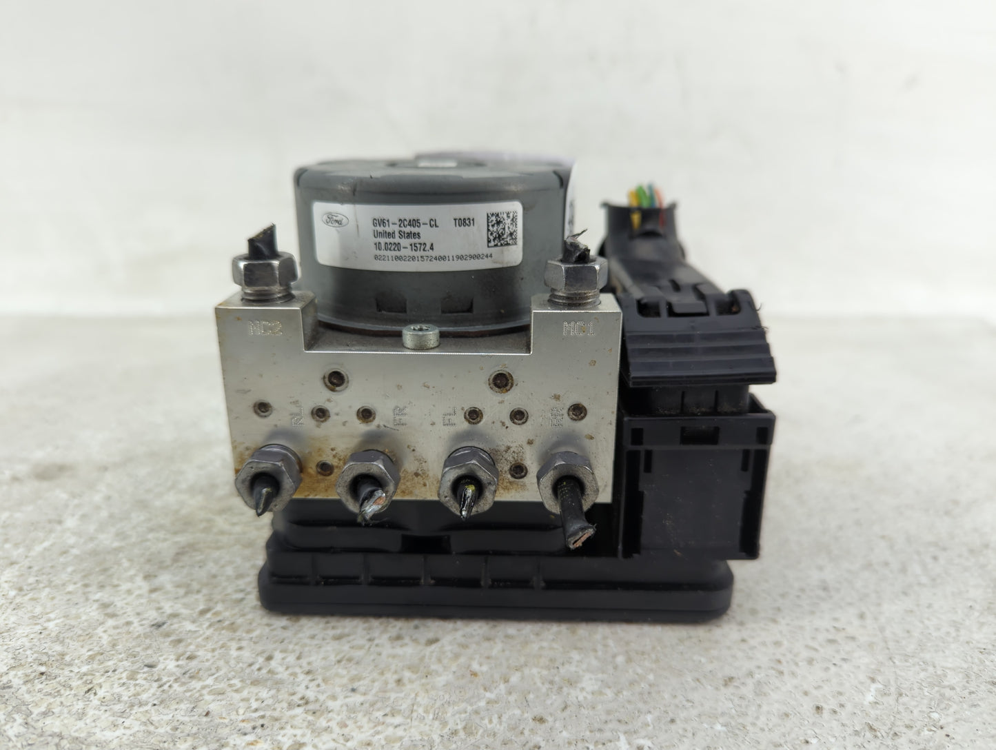 2017-2019 Ford Escape ABS Pump Control Module Replacement P/N:GV61-2C405-CL Fits Fits 2017 2018 2019 OEM Used Auto Parts - O