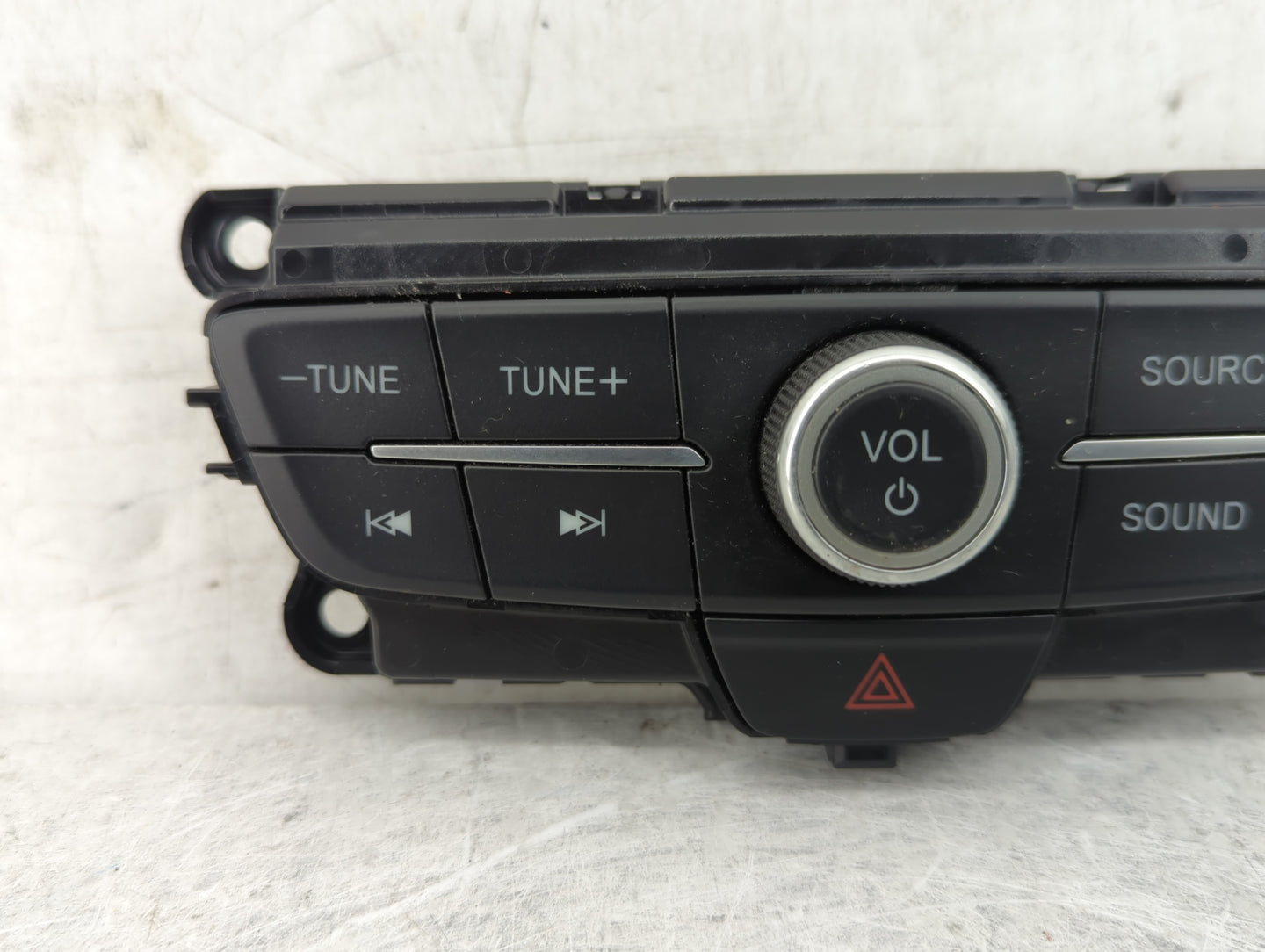 2017-2019 Ford Escape Radio Control Panel - Oemusedautoparts1.com