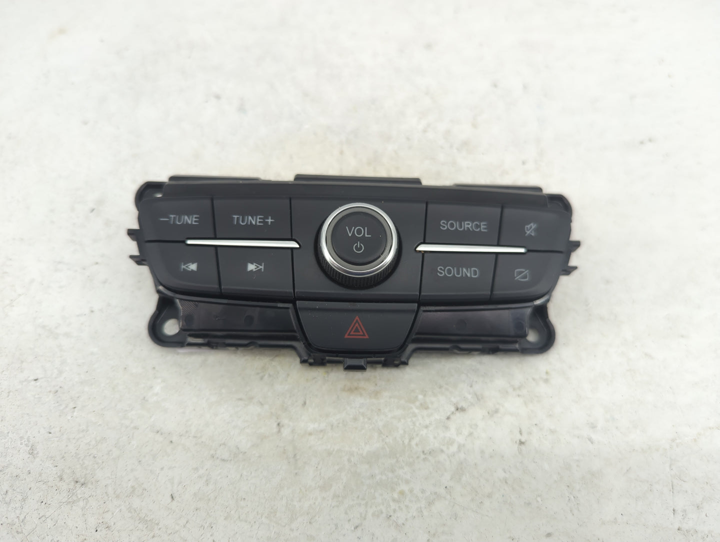 2017-2019 Ford Escape Radio AM FM Cd Player Receiver Replacement P/N:JJ5T18K811HA Fits Fits 2017 2018 2019 OEM Used Auto Par