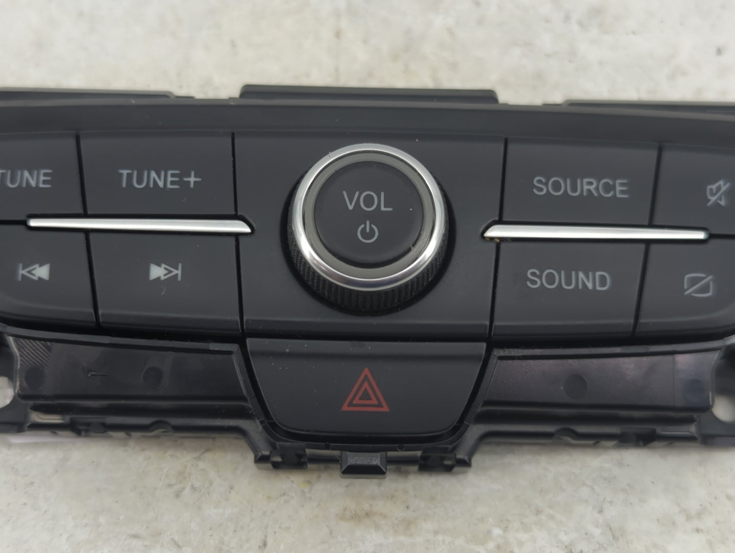 2017-2019 Ford Escape Radio AM FM Cd Player Receiver Replacement P/N:JJ5T18K811HA Fits Fits 2017 2018 2019 OEM Used Auto Par