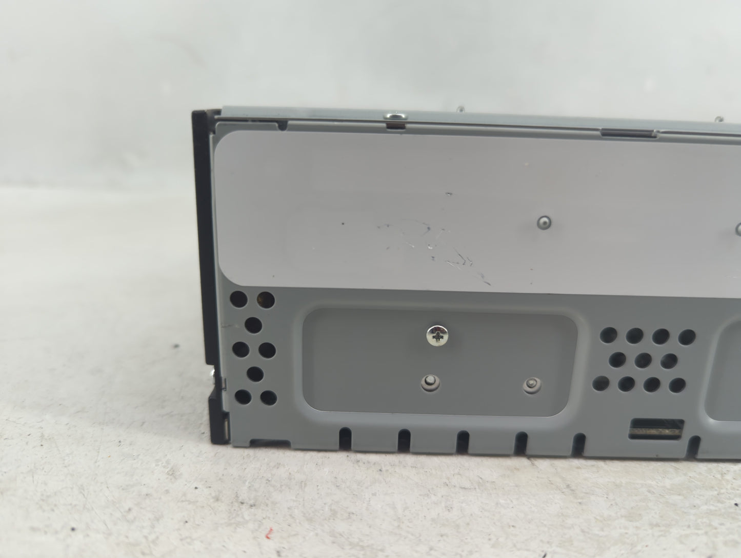 2019 Ford Escape Radio AM FM Cd Player Receiver Replacement P/N:CQ-RJ38N54M Fits OEM Used Auto Parts - Oemusedautoparts1.com