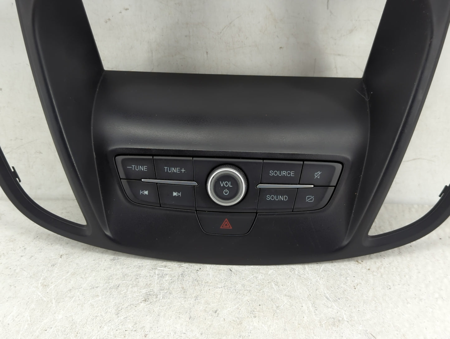 2017-2019 Ford Escape Radio AM FM Cd Player Receiver Replacement P/N:JJ5T18K8ZZHA Fits Fits 2017 2018 2019 OEM Used Auto Par