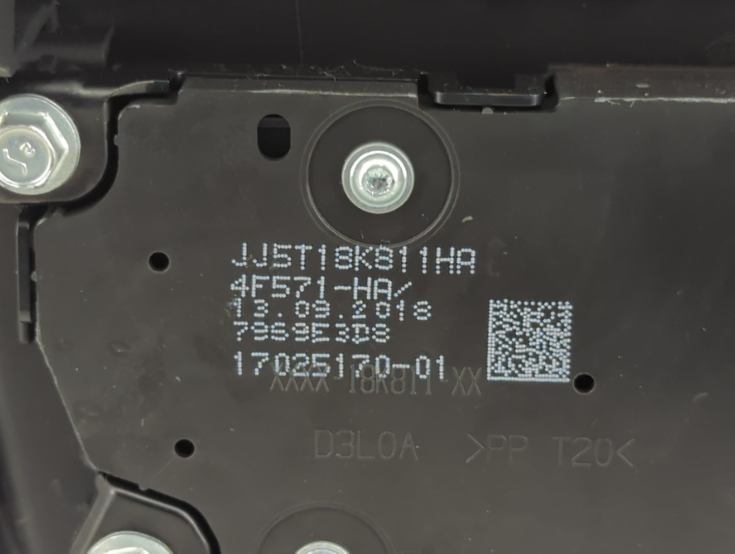 2017-2019 Ford Escape Radio AM FM Cd Player Receiver Replacement P/N:JJ5T18K8ZZHA Fits Fits 2017 2018 2019 OEM Used Auto Par