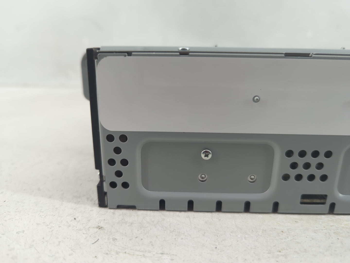 2017-2019 Ford Escape Radio AM FM Cd Player Receiver Replacement P/N:CQ-RJ38N54M Fits Fits 2015 2016 2017 2018 2019 OEM Used